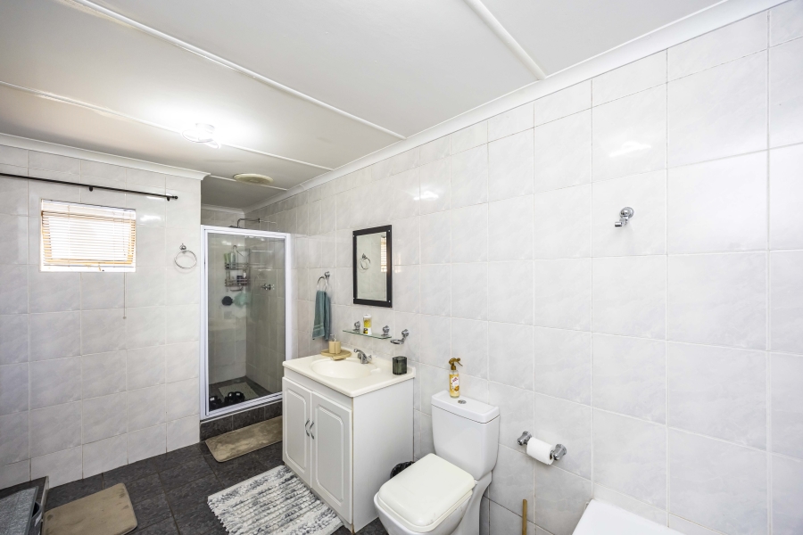 3 Bedroom Property for Sale in Greenfields Eastern Cape